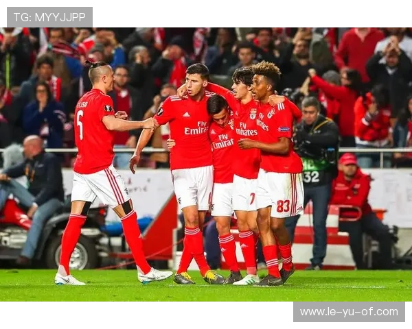 本菲卡葡超战术升级:全新打法助力冲击冠军 本菲卡葡超战术升级:全新打法助力冲击冠军