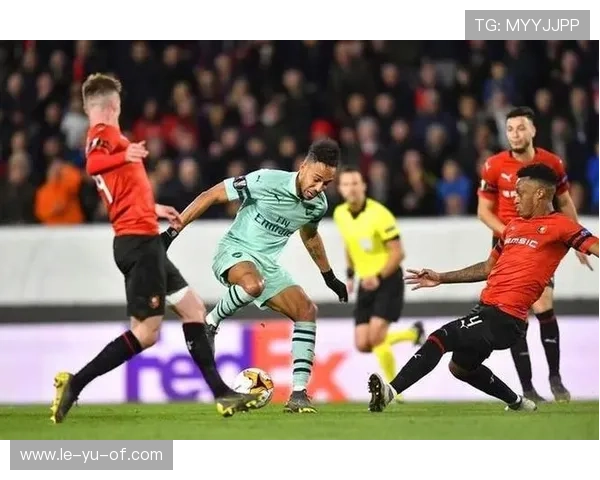 雷恩防线稳固,锁定对手进攻成功 雷恩防线稳固,锁定对手进攻成功